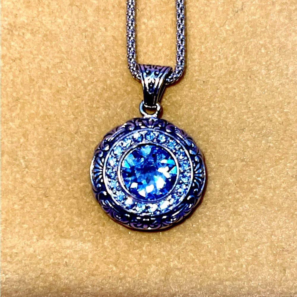 NWT 🆕 AVA RO Swarovski Crystal Sterling Silver Necklace